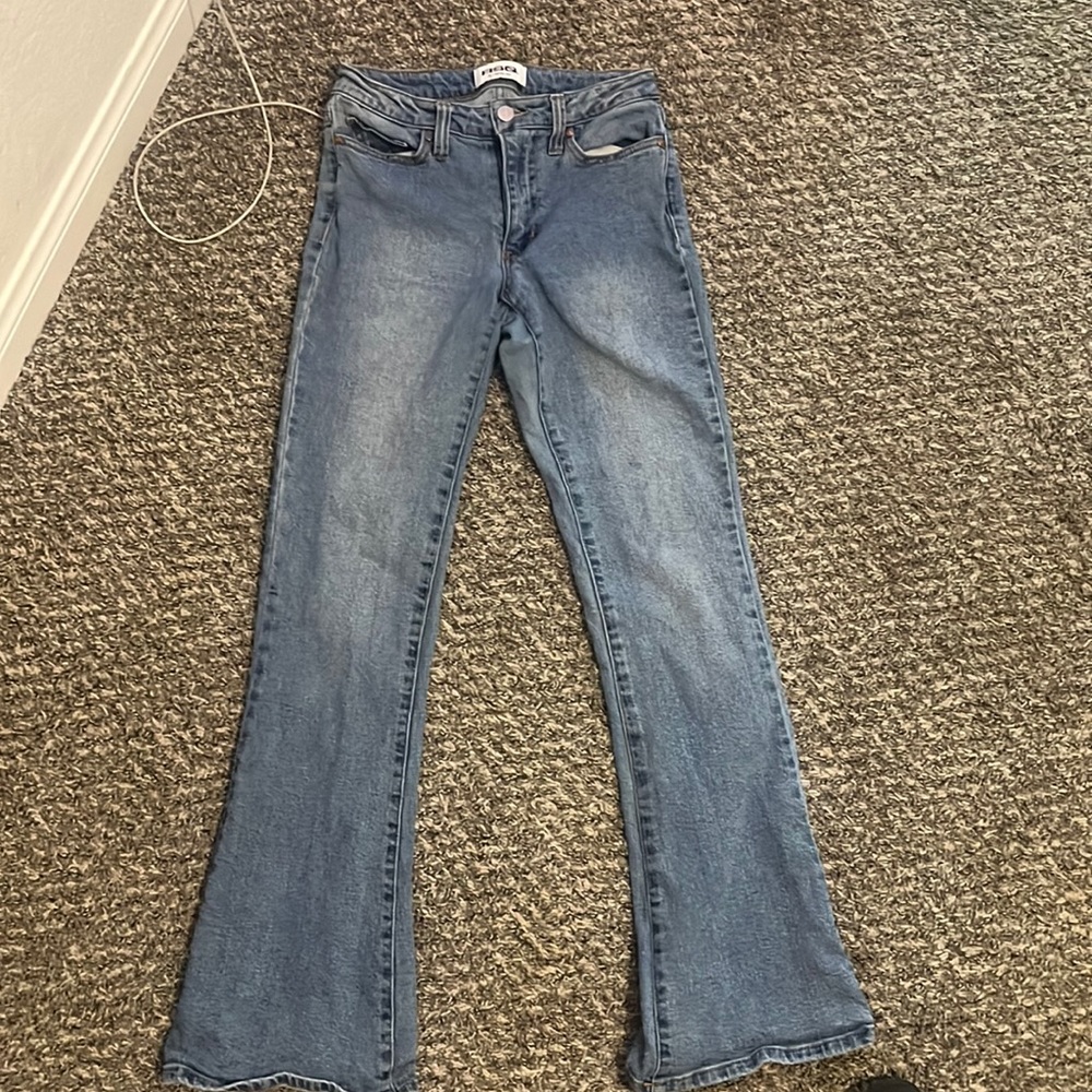 Tilly’s low waisted bootcut jeans size 25